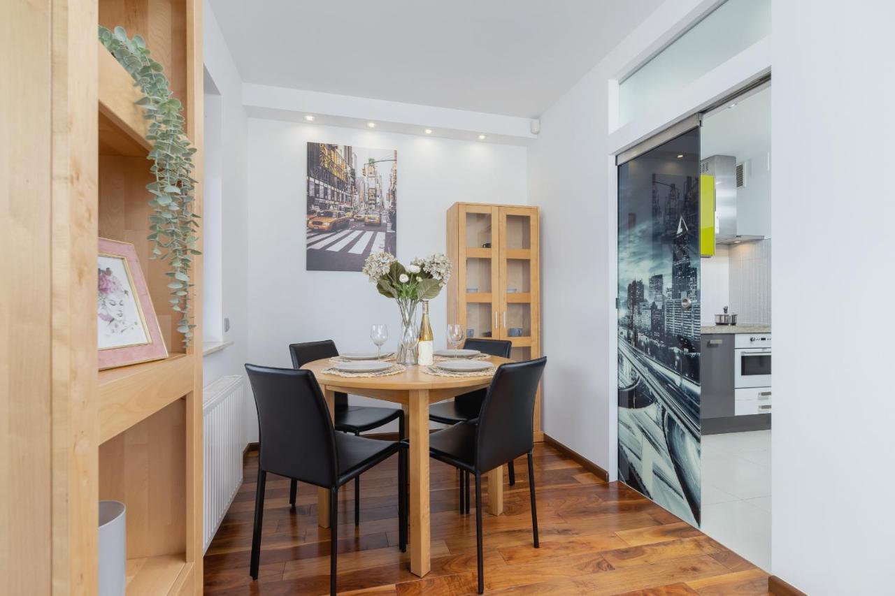 Krakow Blonia Apartment With Balcony By Noclegi Renters エクステリア 写真