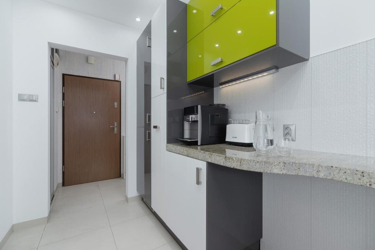 Krakow Blonia Apartment With Balcony By Noclegi Renters エクステリア 写真